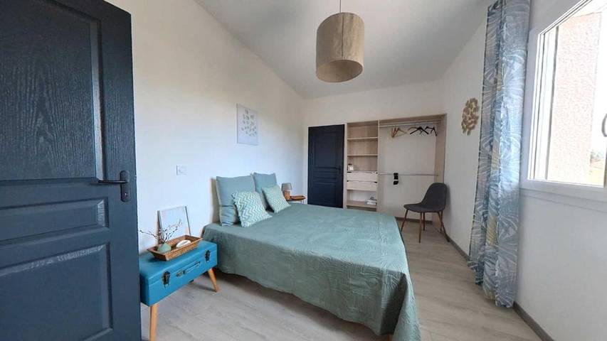 Gîte pour 5 personnes, avec jardin et terrasse à Nézignan-l'Évêque - 4