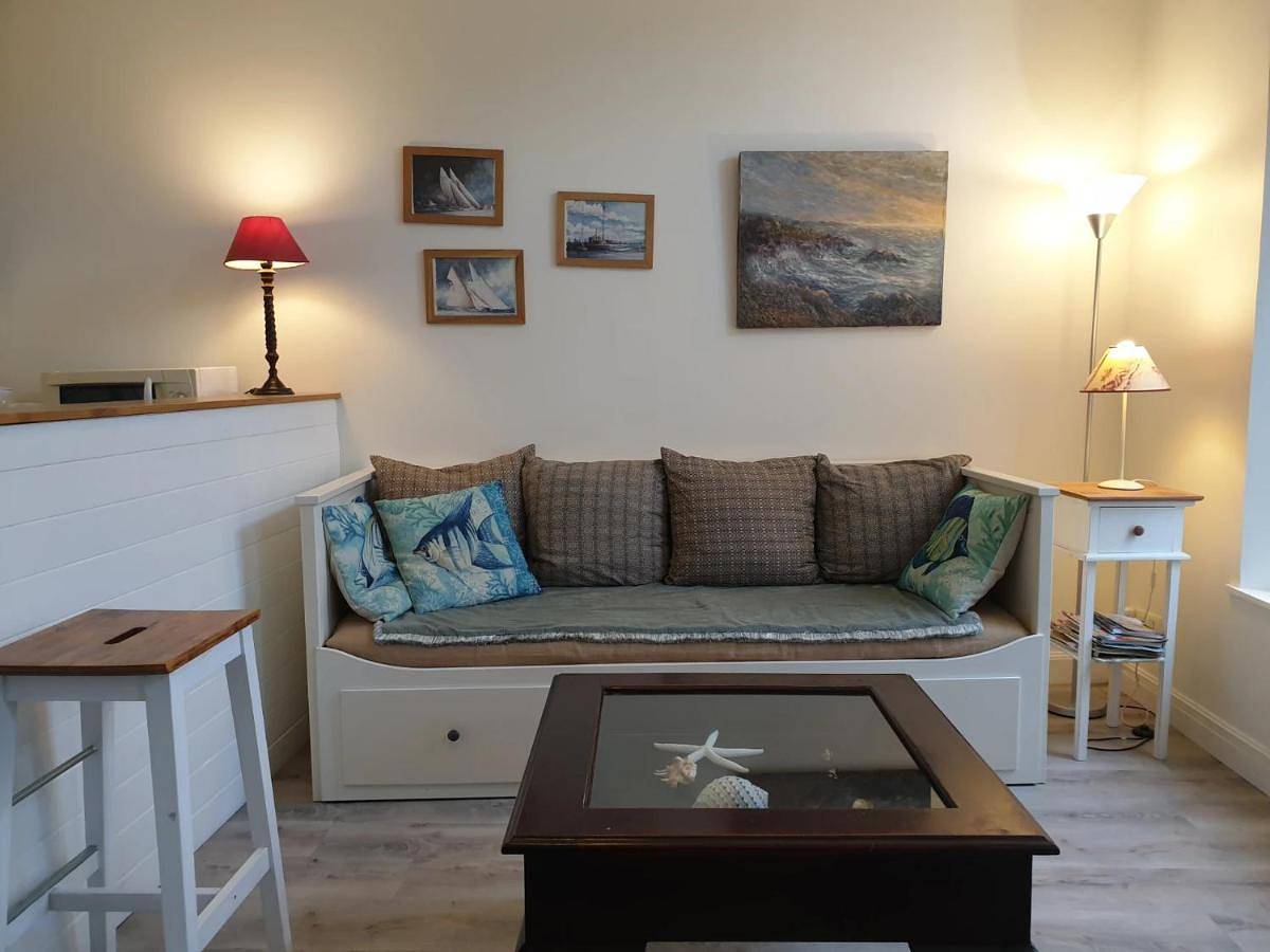 Appartement entier, Studio Apartment in Saint-Valery-en-Caux, Région de Dieppe