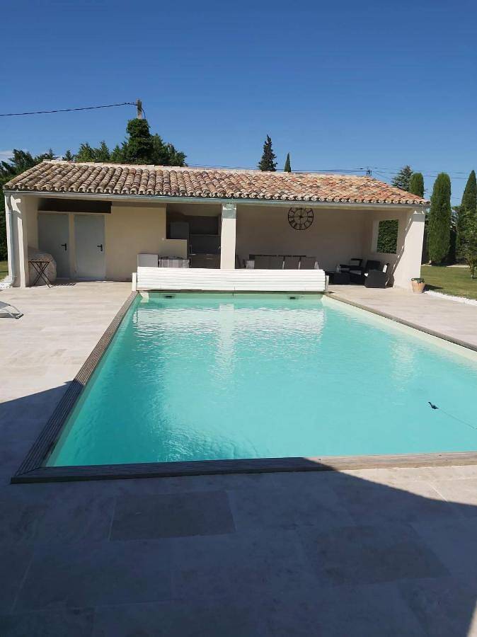 Ferienwohnung für 2 Personen, mit Terrasse und Garten sowie Pool und Ausblick
