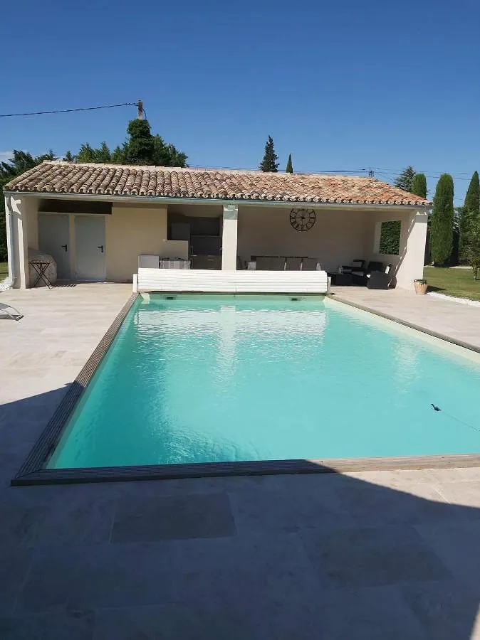 Apartamento de vacaciones para 2 personas, con piscina además de vistas y jardín - 1