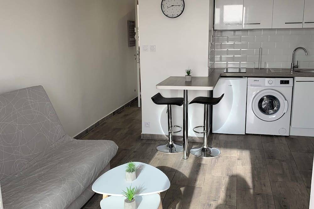 Entire apartment, Lovely studio ideally located in La Coudoulière, Six-Fours-les-Plages