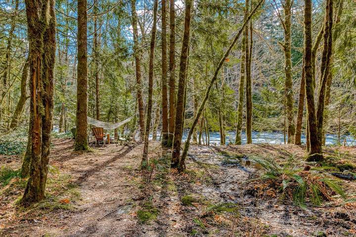 Holiday home for 7 people, with terrace and hot tub in Oregon