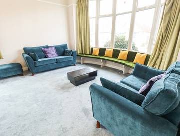 Holiday Home for 29 People in Skegness, Lincolnshire, Photo 3