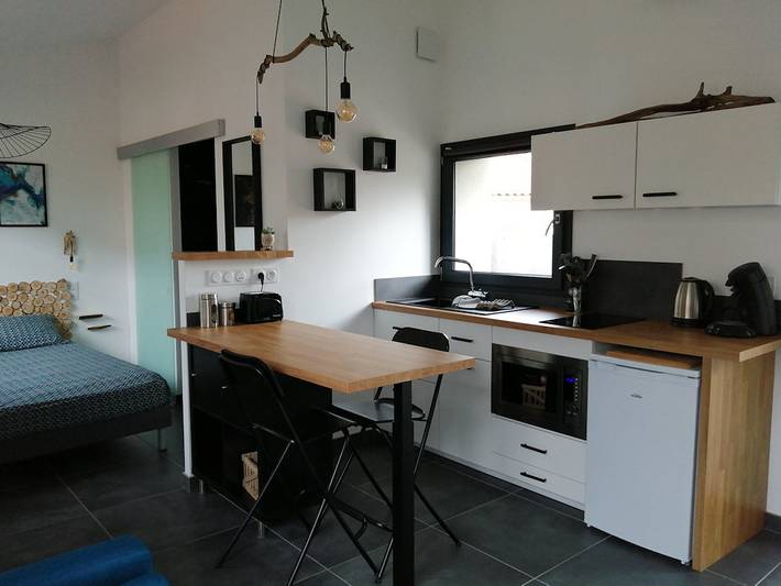 Gîte pour 2 personnes, avec jardin et terrasse