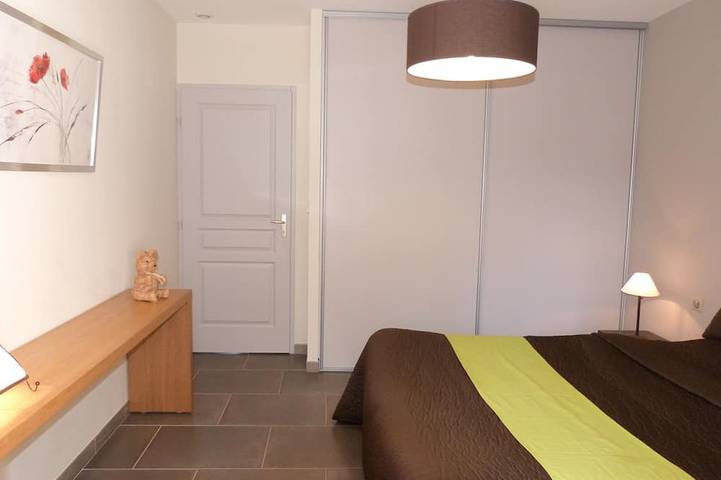 Heart of Provence - 130sqm - Private Pool - Air conditioning in Saint-Andiol, Arles region