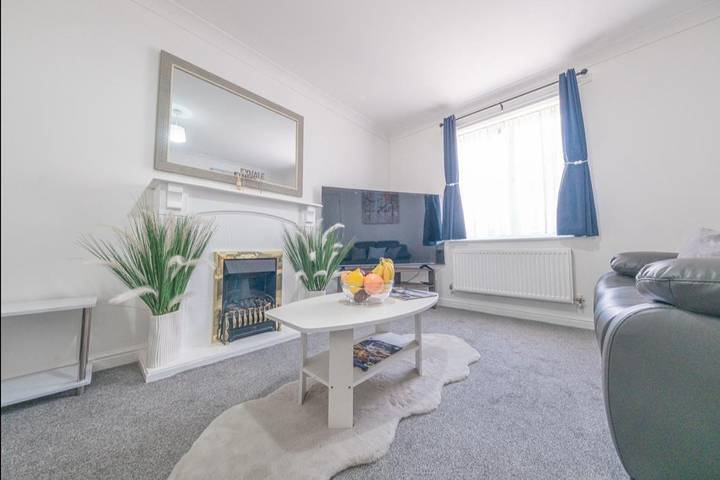 Location de vacances pour 5 personnes, avec jardin à Corby