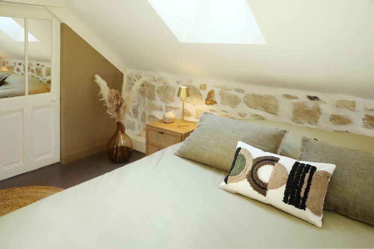 Double Room with Private Bathroom in Senlis, Oise