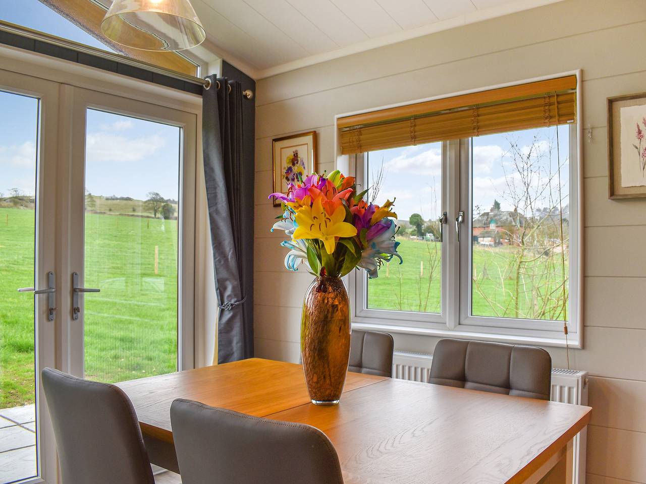 Whitey Top Country Lodge in Dorset