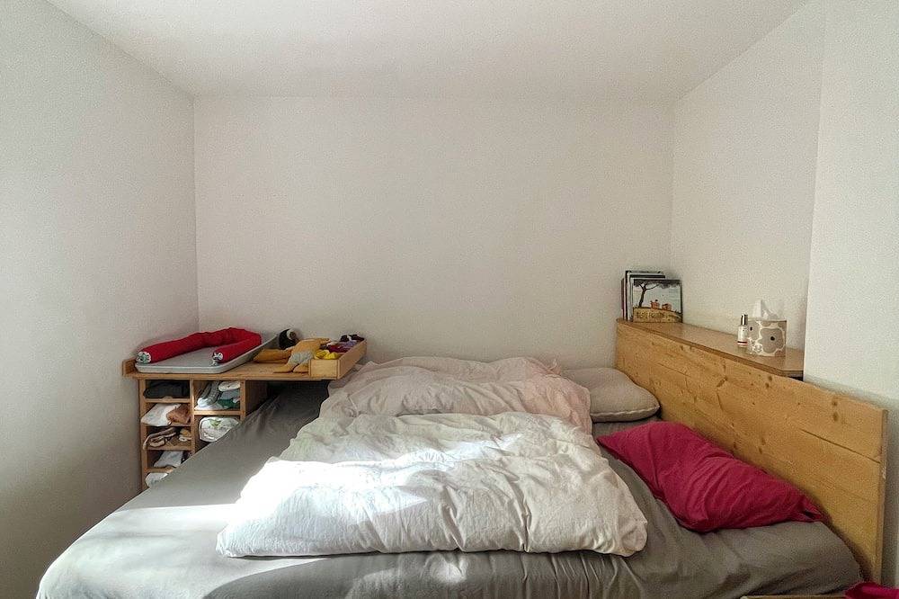 Entire apartment, Bright, quiet apartment with terrace and large natural garden. Lake and train station nearby in Utting am Ammersee, Ammersee
