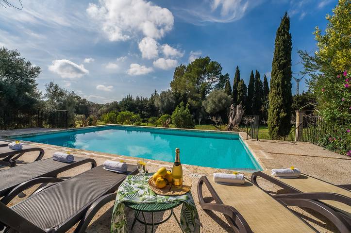 Finca für 8 Personen, mit Garten und Terrasse in Búger - 2