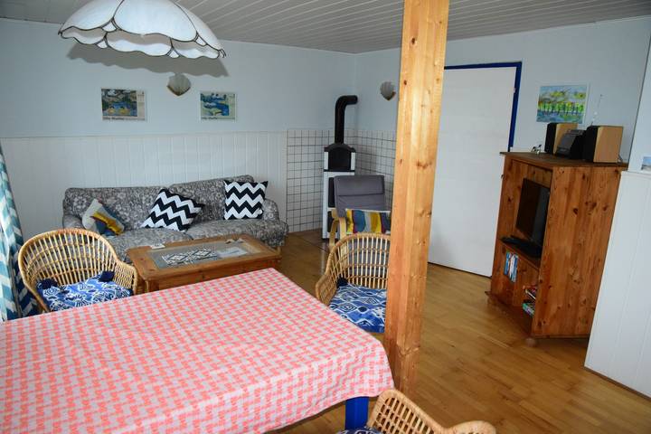 Ferienhaus Störtebecker in gemütlichem Doppelhaus in Ortsrandlage in Sundhagen, Vorpommern-Rügen