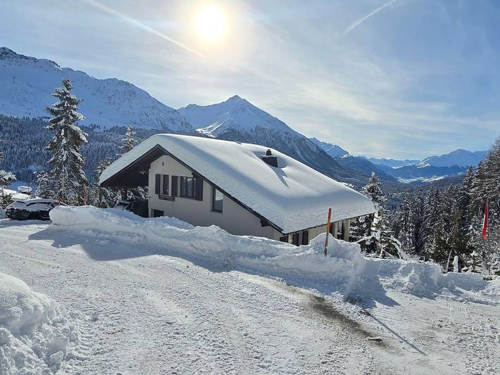 Ferienwohnung für 4 Personen, mit Balkon und Terrasse sowie Garten und Seeblick
