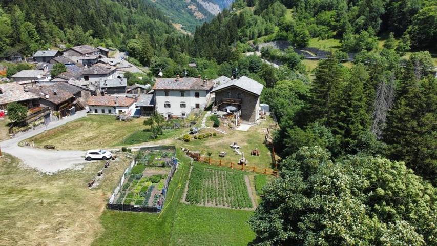 Maison d’hôte pour 3 personnes, avec vue et jardin dans Vallée d'Aoste - 2