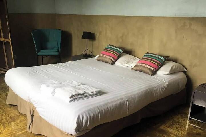 Location de vacances pour 8 personnes, avec Terrasse à Altillac - 4