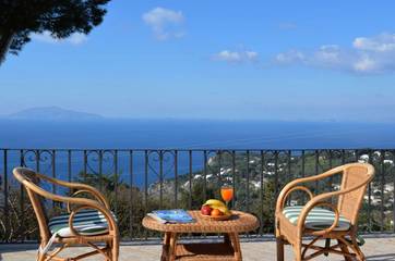 Cottage pour 2 personnes, avec vue ainsi que terrasse et jardin à Anacapri