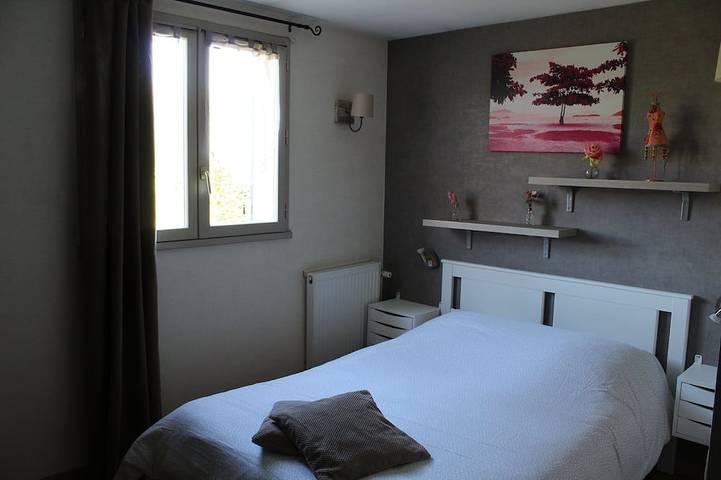 Location de vacances pour 8 personnes, avec terrasse et jardin à Bailly-Romainvilliers - 2