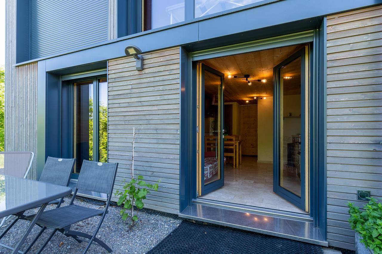 Entire apartment, Eco-gite dans chalet neuf au pied des montagnes in Habère-Poche, Thonon-les-Bains region