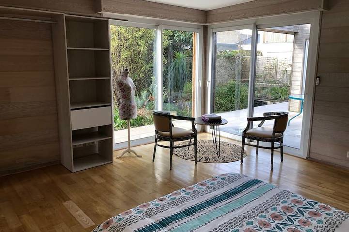 Atypischer Bungalow in Dinan in Dinan, Dinan und Umgebung
