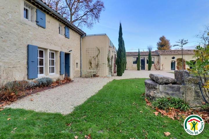 Gîte for 6 people, with garden - 1