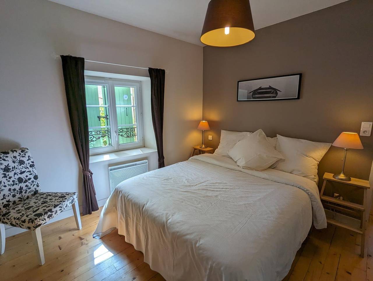 Glycine in Coulonges, Charente