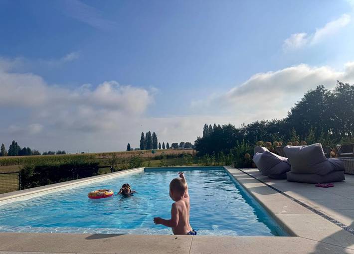 Maison de vacances pour 8 personnes, avec Terrasse et Jardin ainsi que Piscine et Vue à Zonnebeke