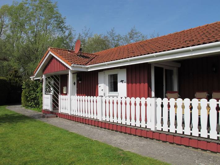 Ferienhaus für 6 Personen, mit Terrasse und Garten in Otterndorf