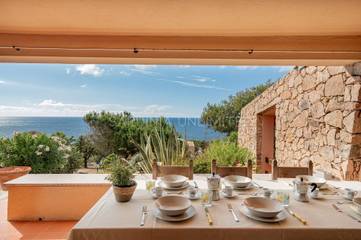 Villa for 8 Guests in Trinità d'Agultu e Vignola region, Olbia-Tempio, Picture 4