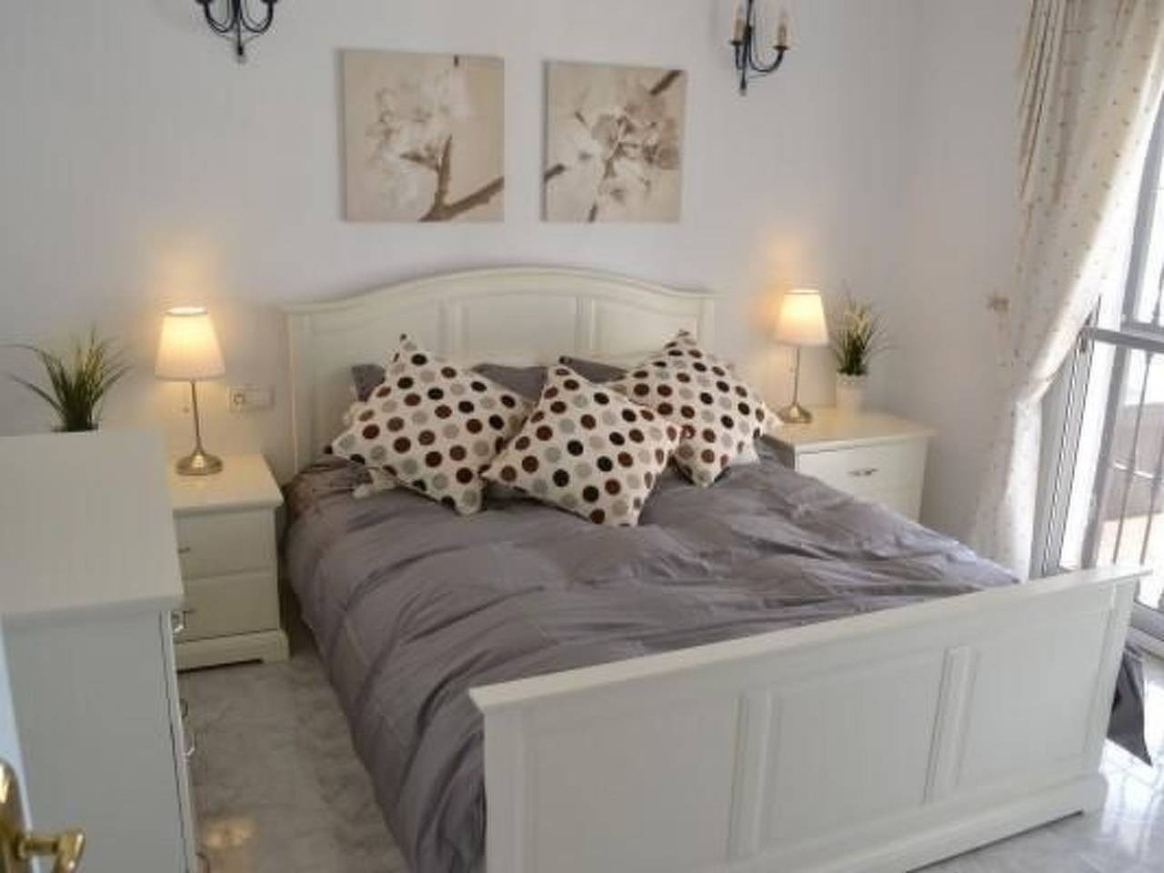 Villa mit Blick auf das Wasser in Mondrón, Periana