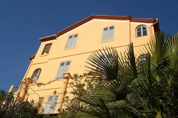 Villa pour 8 personnes, avec Balcon ainsi que Jacuzzi et Jardin à Menton