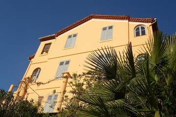 Villa pour 8 personnes, avec jacuzzi ainsi que jardin et balcon à Menton