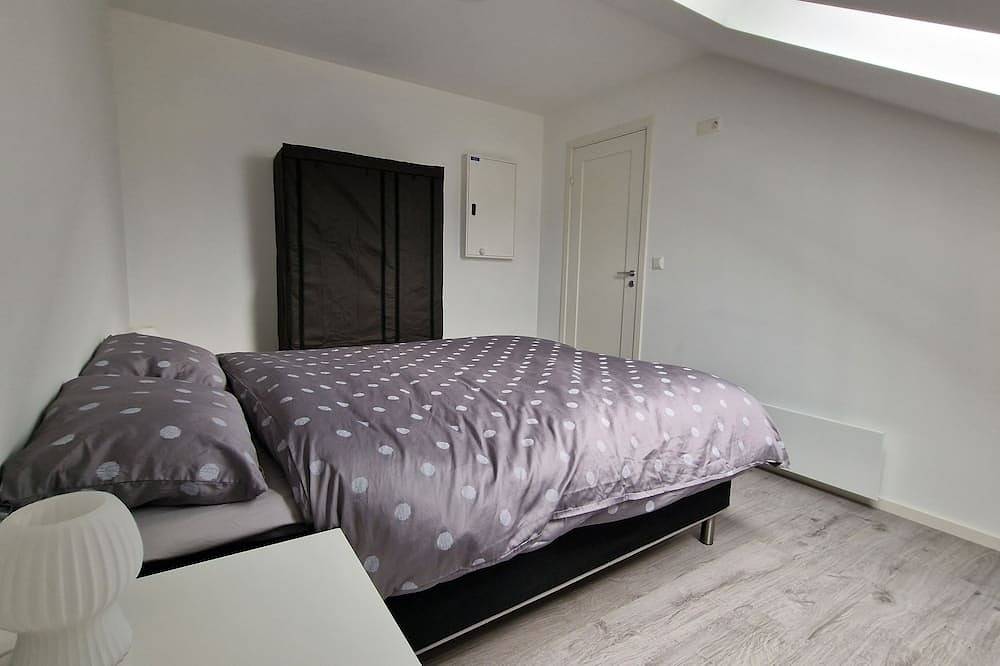 Ganze Wohnung, Newly renovated loft apartment with a panoramic view of the sea. in Kristiansund, Nördliches Fjordnorwegen