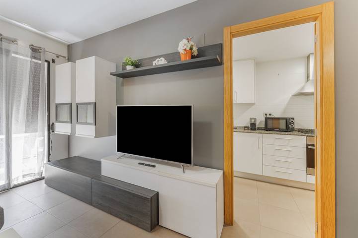 Ganze Wohnung, Apartment „Edimar“ mit Balkon und Klimaanlage in Benidorm, Costa Blanca