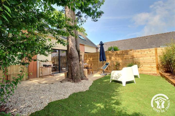 Gîte pour 2 personnes, avec Terrasse et Jardin à Ploulec'h