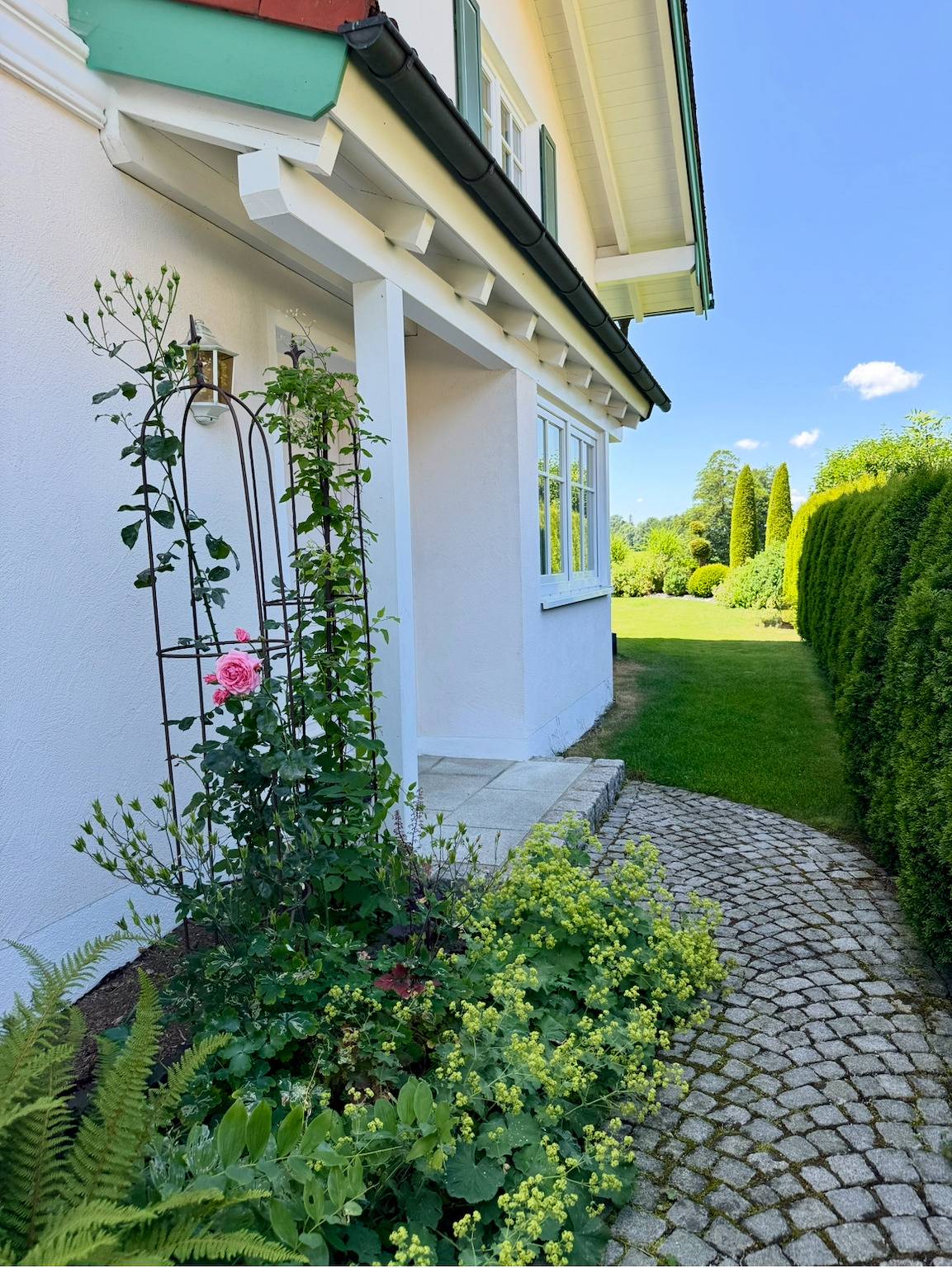 Ganze Ferienwohnung, Ferienwohnung Ober - Ferienwohnung mit 1 sep. Schlafzimmer in idyllischer Lage, Terrasse, 45qm in Prien am Chiemsee, Chiemsee