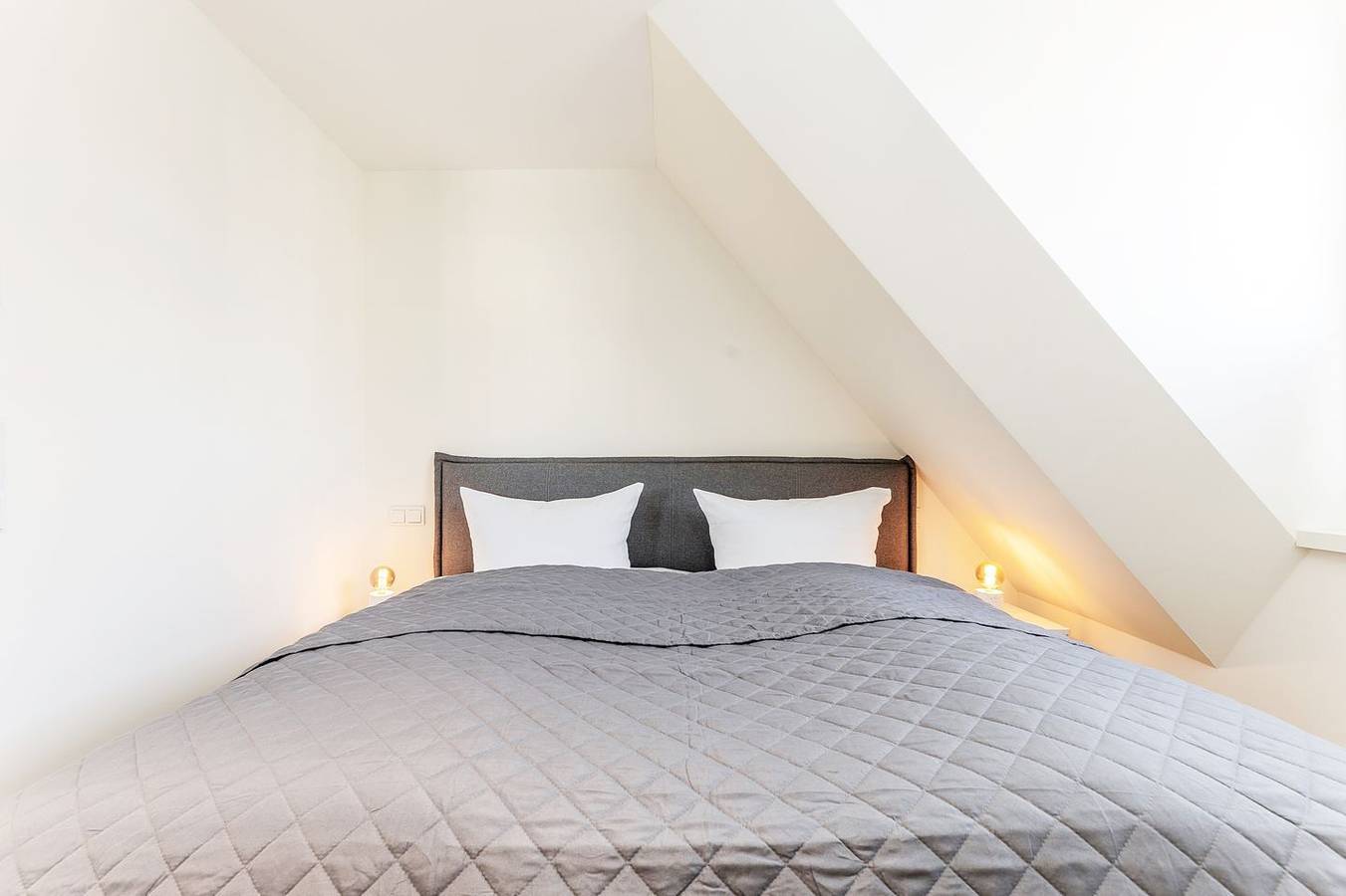 Ganze Wohnung, Dieses wunderschöne und neue Reihenhausendteil liegt zentral in Westerland in Westerland, Sylt (Gemeinde)