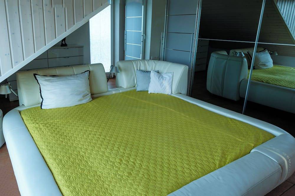 Haus mit atemberaubender Sicht und privatem Pool in Weil am Rhein, Südschwarzwald