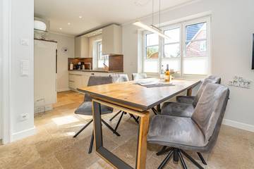 Ferienhaus für 6 Personen, mit Garten und Sauna in Westerland