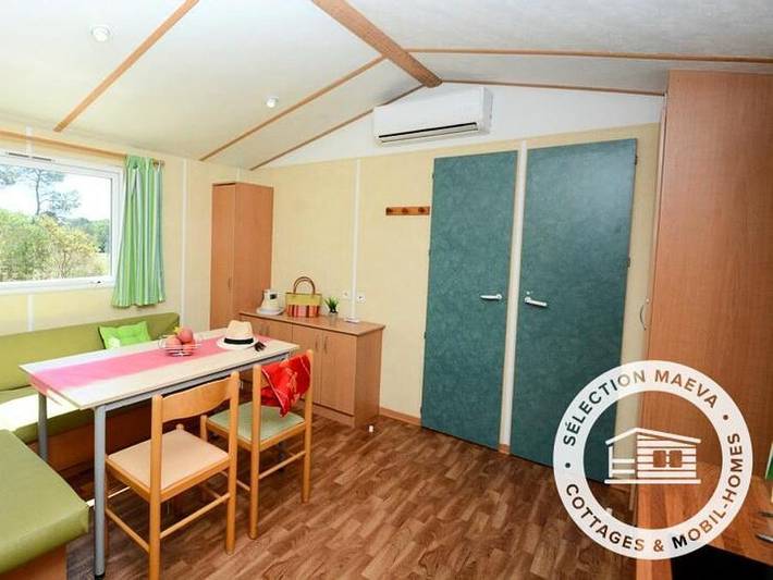 Montana Parc - Oasis Village - Coeur de l'estérel  - Mobilhome 6 personnes - 3 Pièces 4/6 Personnes Climatisé + TV in Puget-sur-Argens, Côte méditerranéenne (France)
