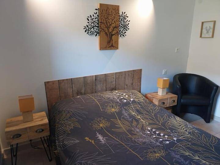 Double Room in Saint-Sauveur-de-Montagut, Parc naturel régional des Monts d'Ardèche