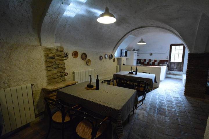 Casa rural para 3 personas, con piscina además de jardín y terraza en Priorat - 3