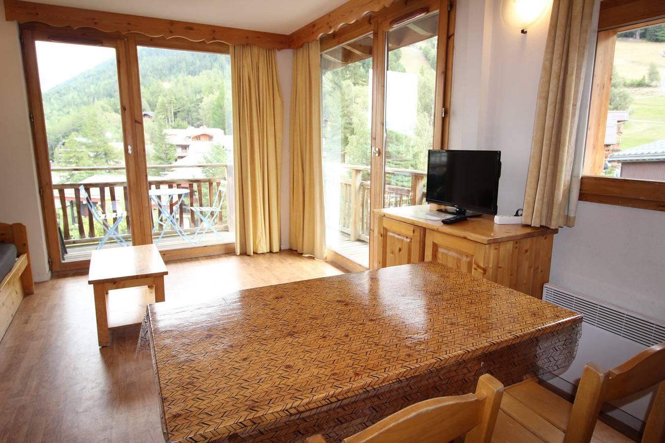 Ganze Ferienwohnung, Ferienwohnung für 4 Personen mit Balkon/Terrasse in La Norma, Villarodin-Bourget