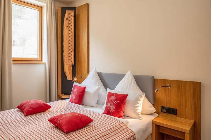 Ganze Wohnung, Wellvital, 86 qm Souterrain, 2 separate Schlafzimmer, 2 Bäder in Bad Endorf, Chiemsee