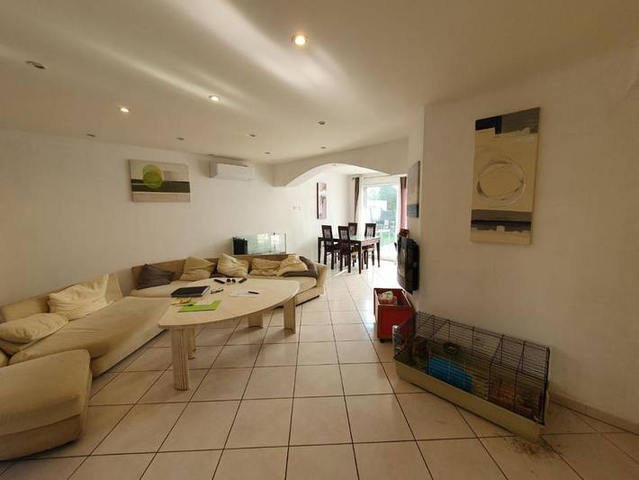 Location de vacances pour 7 personnes, avec jardin et piscine à Saint-Priest - 4