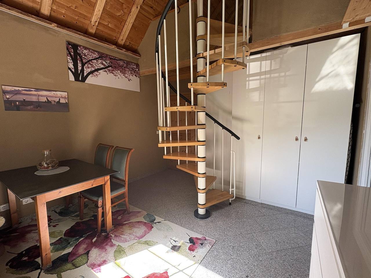 Ganze Ferienwohnung, Appartement/Fewo, Dusche und Badewanne, 1 Schlafra in Dahn, Landkreis Südwestpfalz