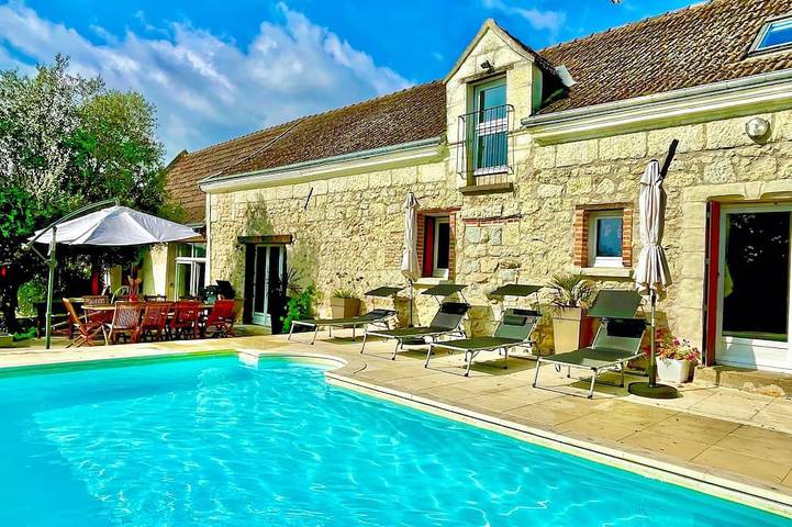 Location de vacances pour 15 personnes à Bréhémont