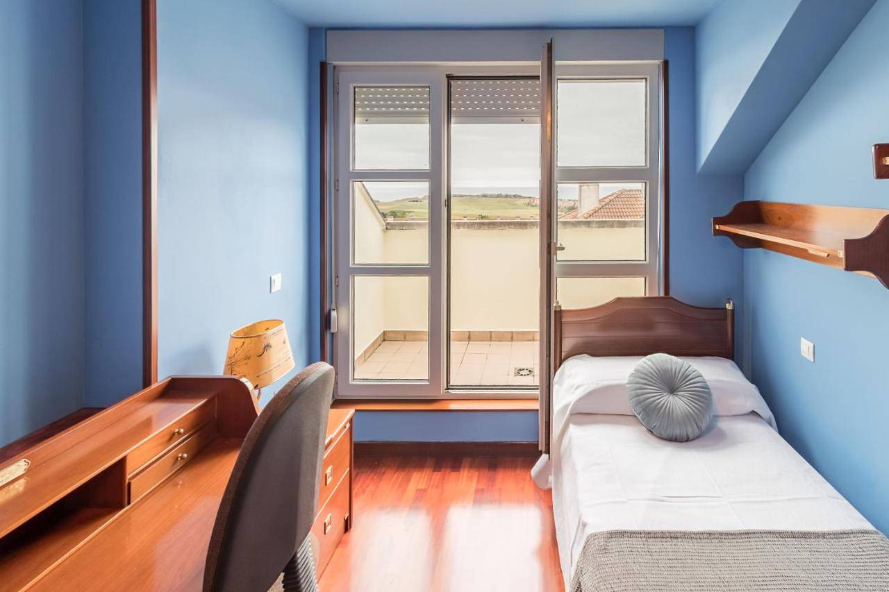 Apartamento entero, Duplex Liencres con piscina in Liencres, Piélagos