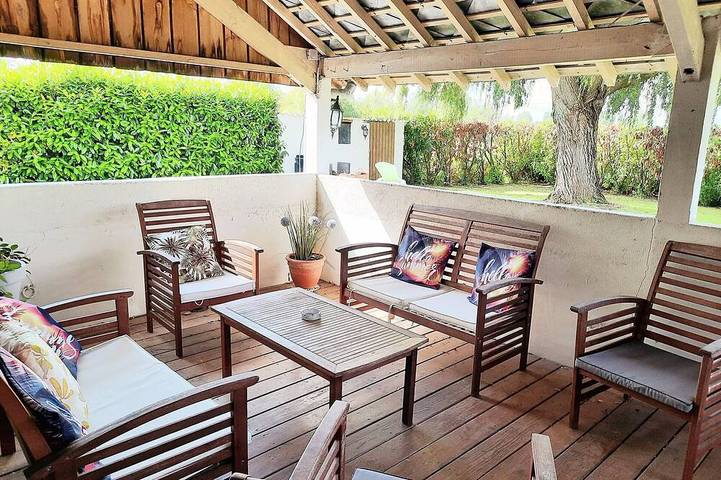 Maison de vacances pour 4 personnes, avec Terrasse et Jardin à Brain-sur-Allonnes