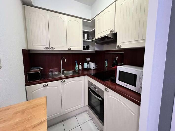 Gîte pour 4 personnes, avec piscine, adapté aux familles dans Plage Bonne-Source - 4