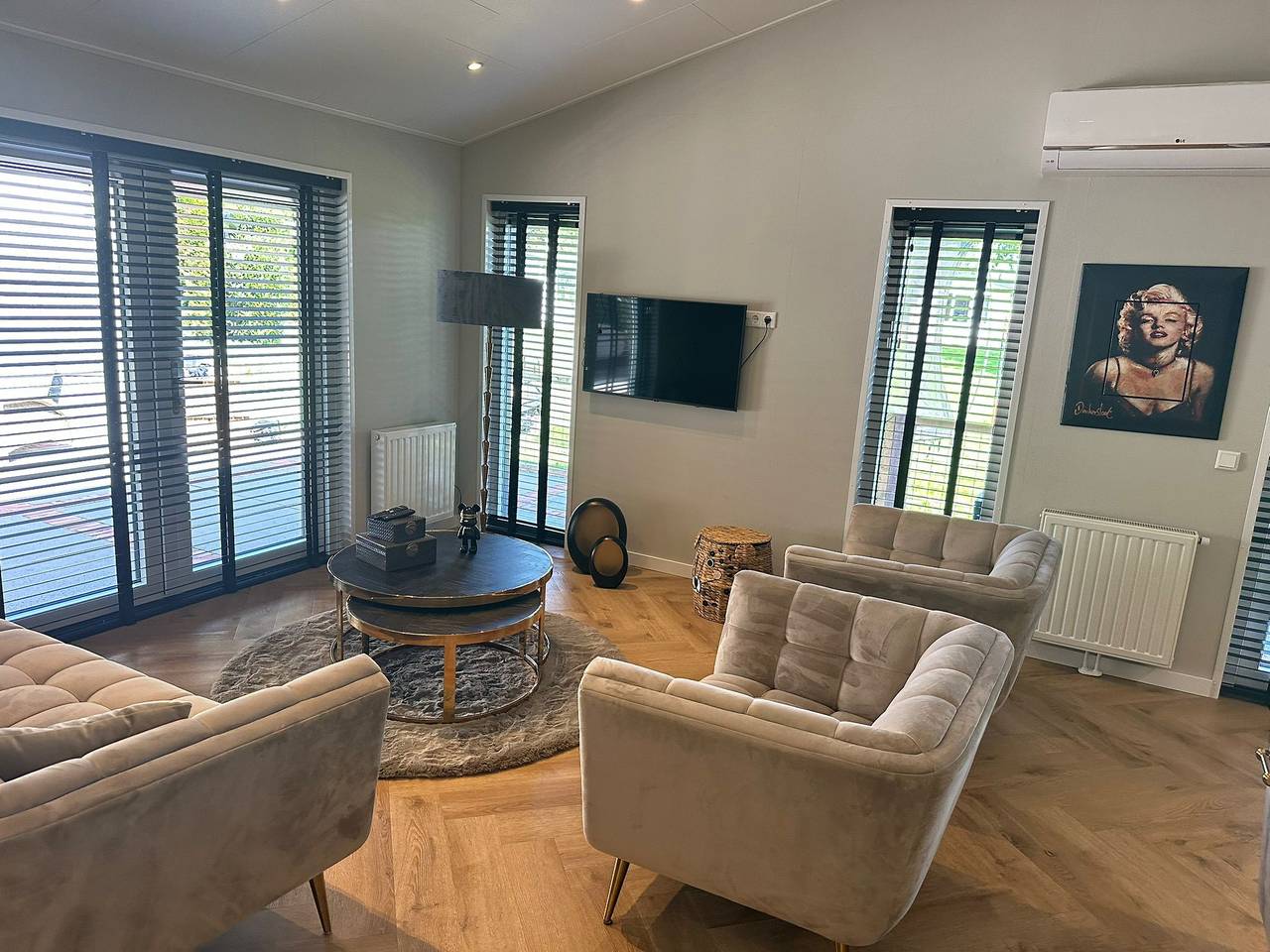 Resort Rhederlaagse Meren — Brick Lodge with Hot Tub | 6 persons in Veluwe