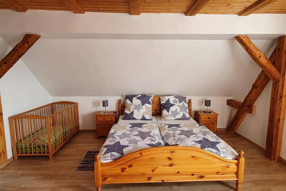 Ganze Wohnung, Hof Niebling - Igelbau - Ferienwohnungen \"Hof Niebling\" in Gersfeld, Rhön-Hessen